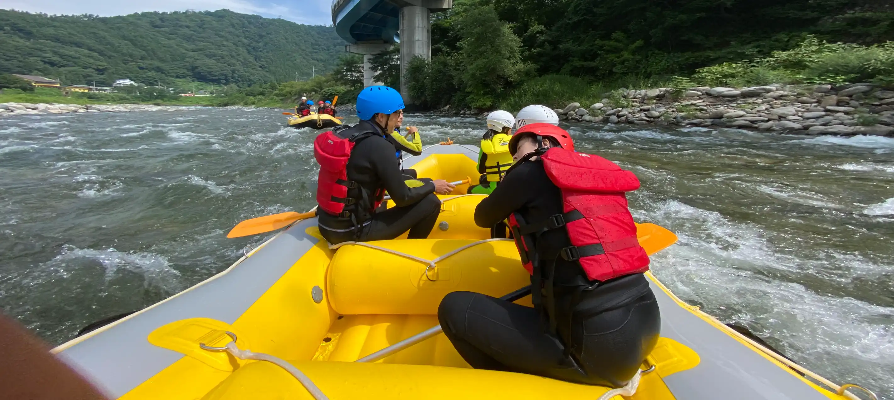 Rafting in minakami tone river with friends, みなかみトーン川で友達とラフティング,水上ラフティング,みなかみラフティング  